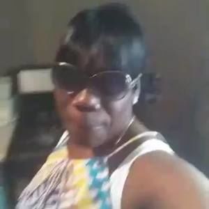 Meet your Posher, Eva